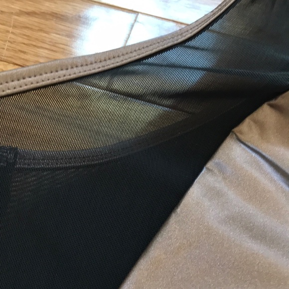 Fabletics Metallic Sports Bra - Picture 4 of 4
